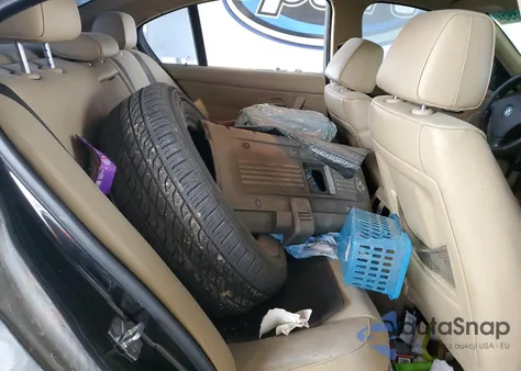 2006 BMW 330 I z USA, uszkodzony, nr VIN WBAVB33516KS38250